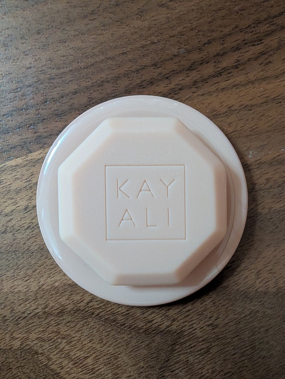 Kayali Blush Phone Grip